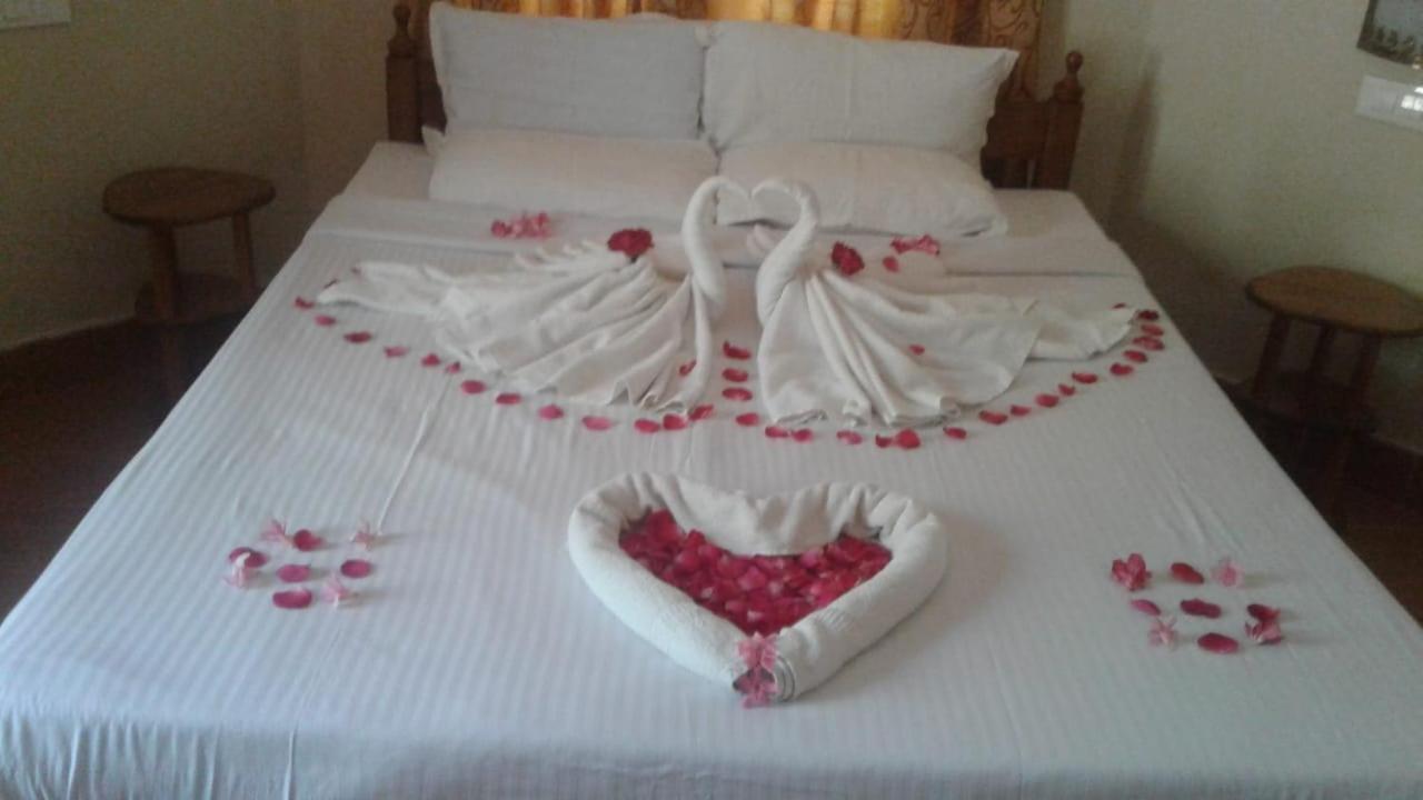 Spice Villas Holiday Udumbanshola Exteriör bild